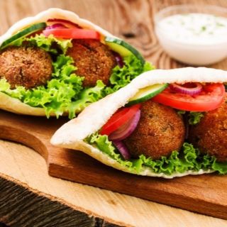https://www.dotekyorientu.cz/potraviny/chtoura-falafel-3x125g-s-tvoritkem/